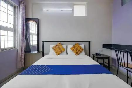 Spot On 72596 Royal Regency - 35