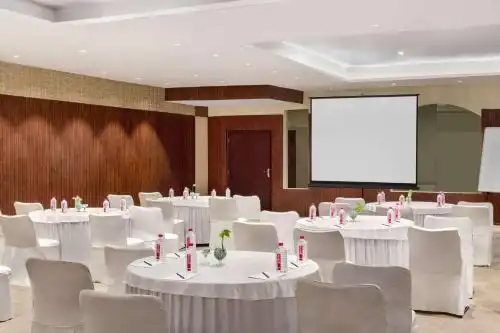 Ramada by Wyndham Jaipur Jaisinghpura - 30
