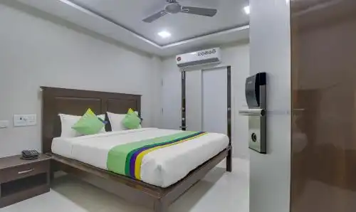 Treebo Trend Rithikha Inn Crest Ashok Nagar - 14