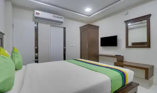 Treebo Trend Rithikha Inn Crest Ashok Nagar - 15