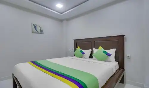 Treebo Trend Rithikha Inn Crest Ashok Nagar - 17