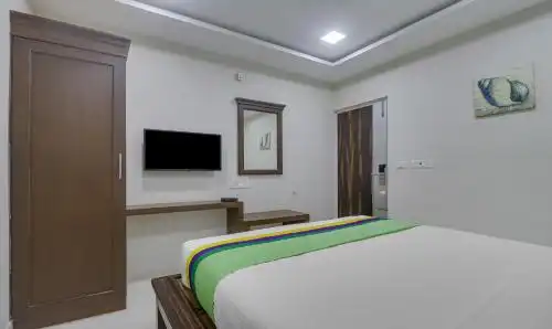 Treebo Trend Rithikha Inn Crest Ashok Nagar - 19