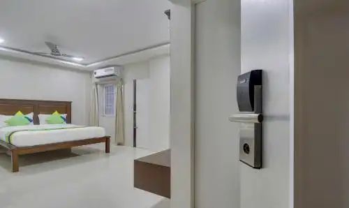 Treebo Trend Rithikha Inn Crest Ashok Nagar - 26