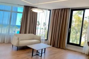 Marina Premium Hotel, Влера