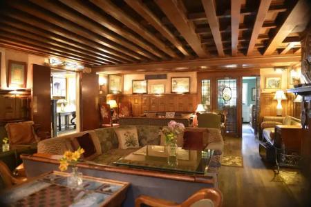 Tabard Inn - 1