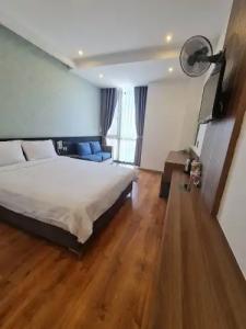 Ngan Hoa - Mille Fleurs 02 - 17