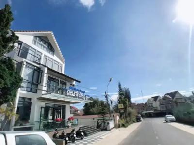 Ngan Hoa - Mille Fleurs 02 - 14