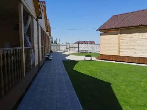 Четырёхместный номер с двухъярусной кроватью - 11