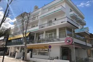 Hotel «Augustus», Гаттео-а-Маре