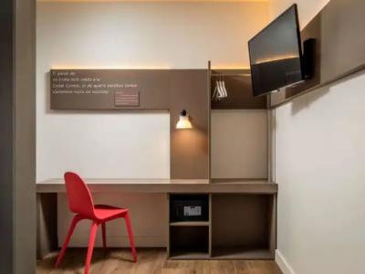 ibis Styles Barcelona Centre - 36
