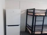 Кровать в общем 6-местном номере для мужчин и женщин