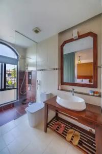 Guava Hill Boutique - 36