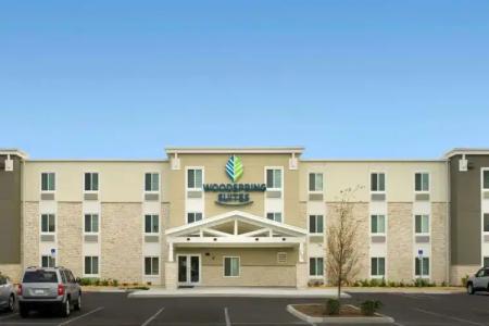 WoodSpring Suites Orlando Airport - 2