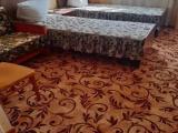 Просторный двухместный номер с 2 отдельными кроватями
