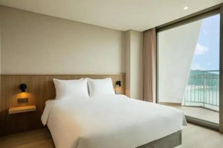 The Week & Resort - 120