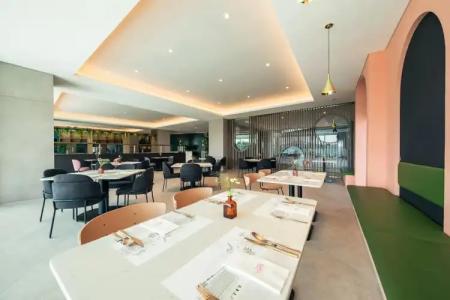 The Week & Resort - 27