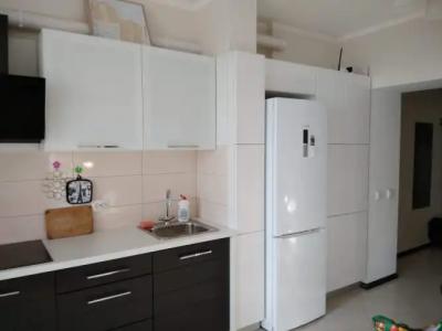 На Моисеева 10 - 8