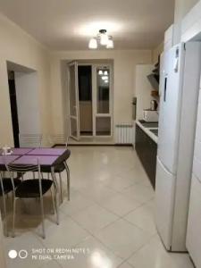 На Моисеева 10 - 22