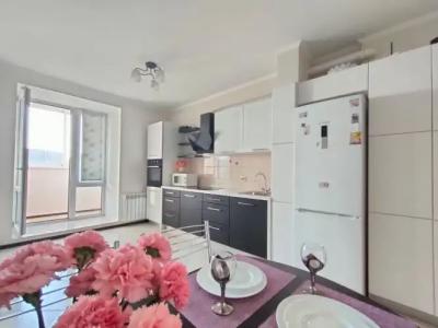 На Моисеева 10 - 0