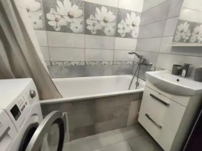 На Моисеева 10 - 21