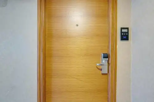 Townhouse Oak Chennai La Palace - 57