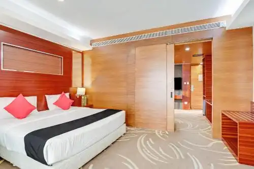 Townhouse Oak Chennai La Palace - 61