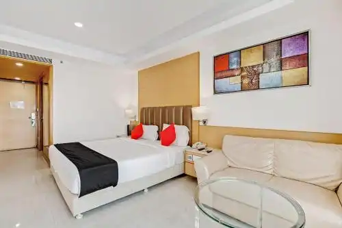 Townhouse Oak Chennai La Palace - 39