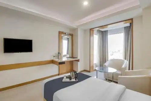 Townhouse Oak Chennai La Palace - 27