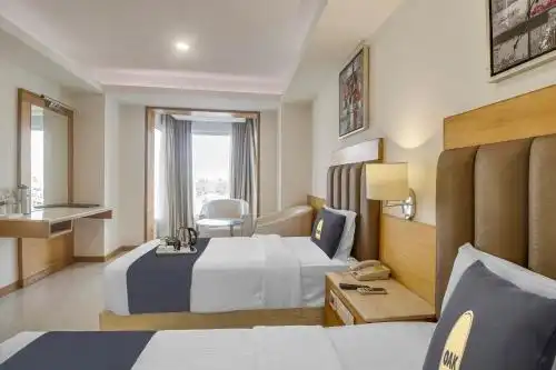 Townhouse Oak Chennai La Palace - 29