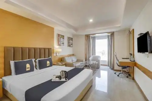 Townhouse Oak Chennai La Palace - 7