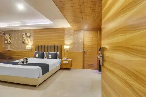 Townhouse Oak Chennai La Palace - 52