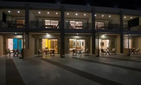 Lilium Luxury Suites - 12