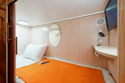 CapsuleCity Hostel - 37