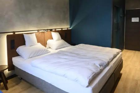 Unsöld's Factory - 59