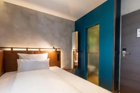 Unsöld's Factory - 47