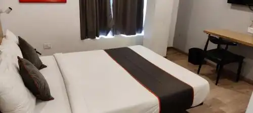 Php Boutique Townhouse - 25