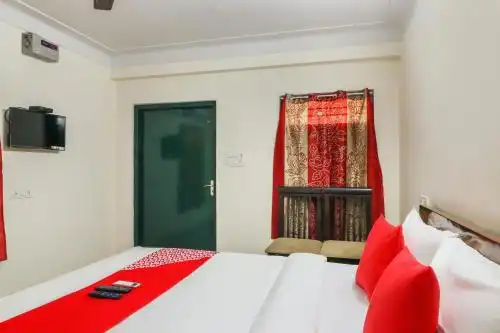 OYO Flagship 46738 Egmore Shelters - 5