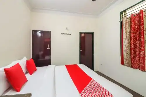 OYO Flagship 46738 Egmore Shelters - 8