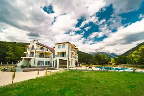 Sviana Resort - 1