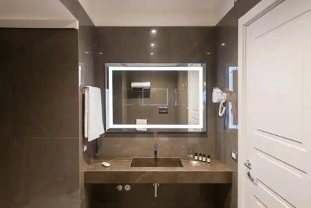 Caruso Place Boutique & Wellness Suites - 32