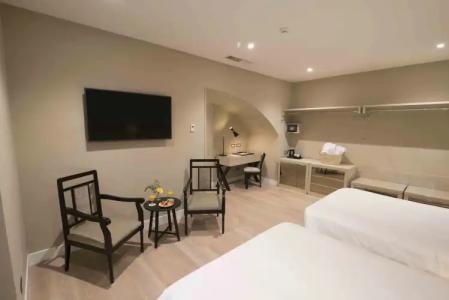 Caruso Place Boutique & Wellness Suites - 41