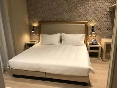 Caruso Place Boutique & Wellness Suites - 22