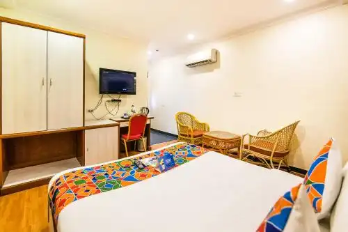 Fabexpress Black Pearl t Nagar - 18