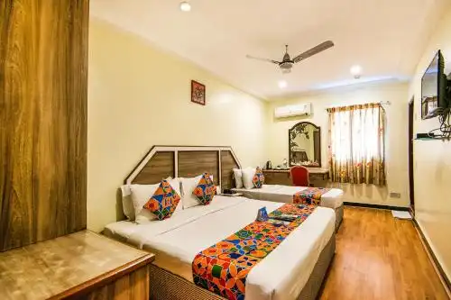 Fabexpress Black Pearl t Nagar - 14