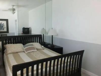 Holiday Isle Yacht Club - 4