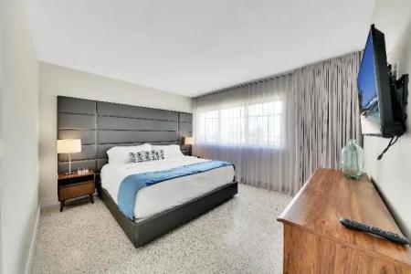 The Elmar Boutique - 28