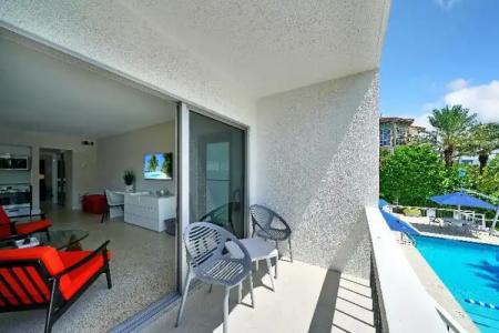 The Elmar Boutique - 38