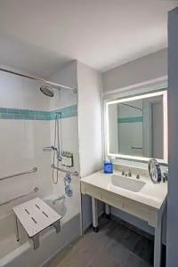 Maren Fort Lauderdale Beach, Curio Collection By Hilton - 74