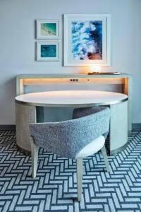 Maren Fort Lauderdale Beach, Curio Collection By Hilton - 23