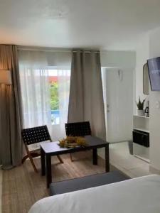 Motel Lauderdale Inn - 4